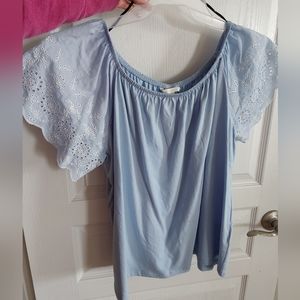 H&M off the Shoulder Top light blue floral sleeve